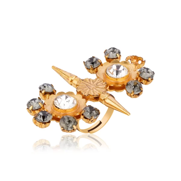 Timeless charm ring