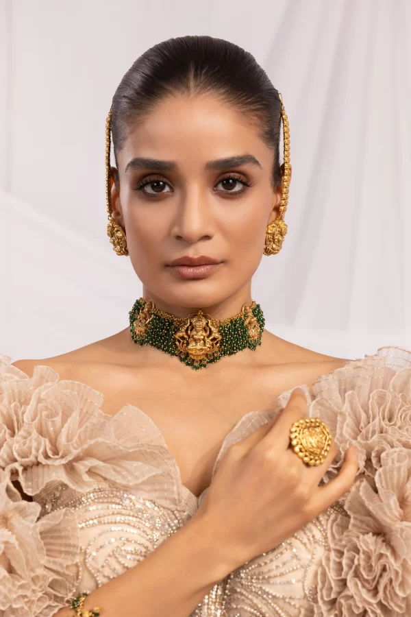 Temple jewellery chokar with earrings and kaan chain